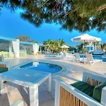 Marillia Village 4*