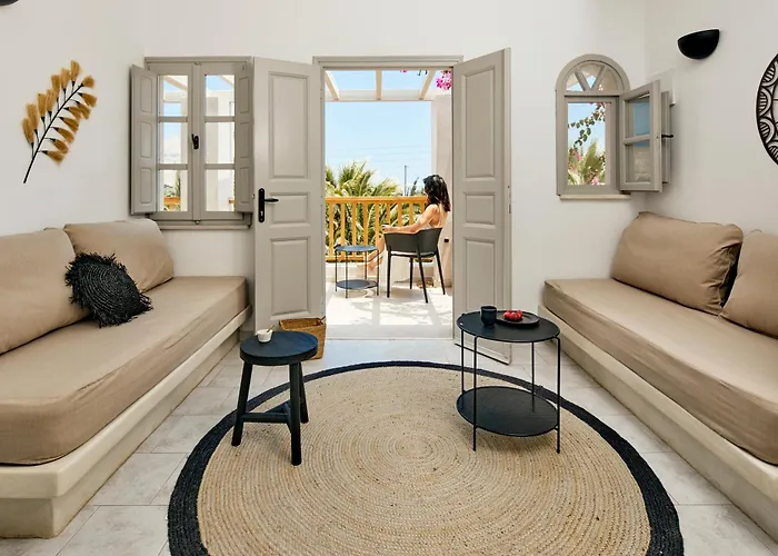 アパートホテル Marillia Village Agios Georgios (Santorini)