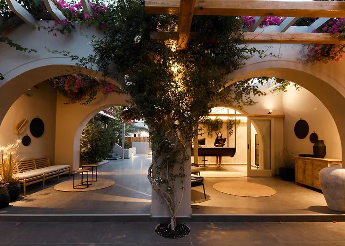 アパートホテル Marillia Village Agios Georgios (Santorini)