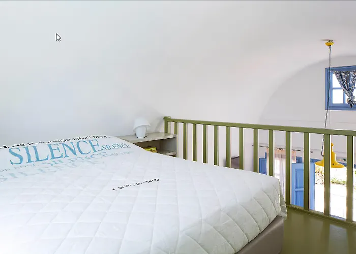 Marillia Village Aparthotel Agios Georgios (Santorini)