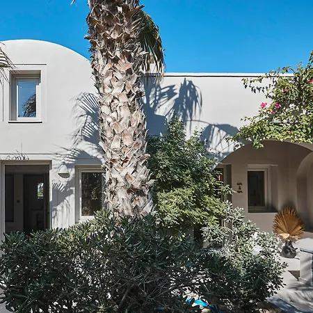 מלון דירות Marillia Village 4*