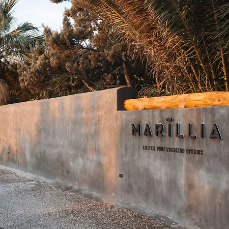 Marillia Village מלון דירות