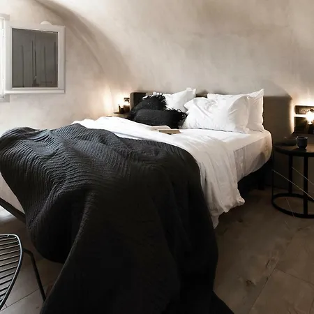 מלון דירות Marillia Village 4*