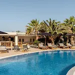 Marillia Village 4*