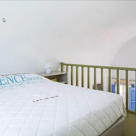 Marillia Village Hotel apartamentowy Agios Georgios (Santorini)